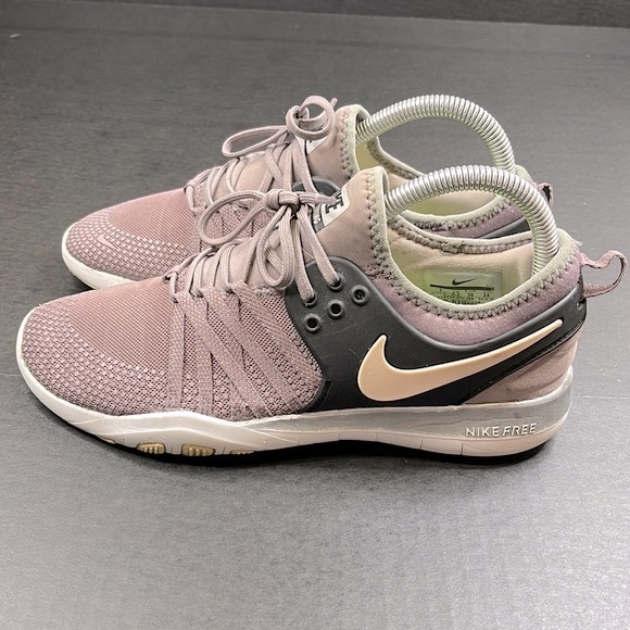 Nike Shoes - NIKE FREE WOMENS SNEAKERS